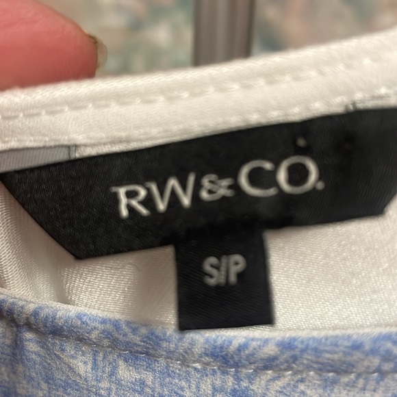 RW&Co Dove Tank - Picture 3 of 5